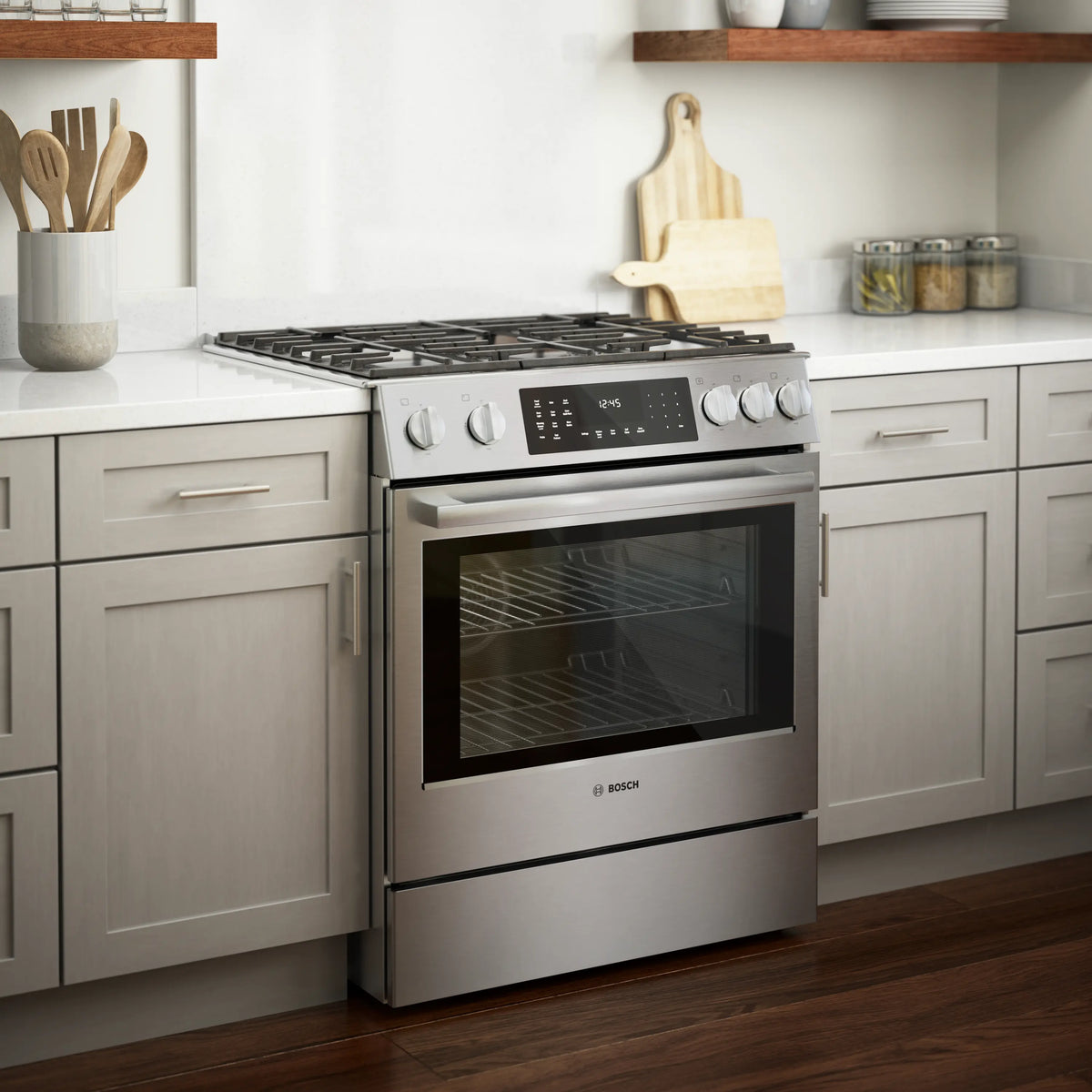 Bosch Benchmark® 30" Dual Fuel Slide-In Range – Stainless Steel – HDIP056U
